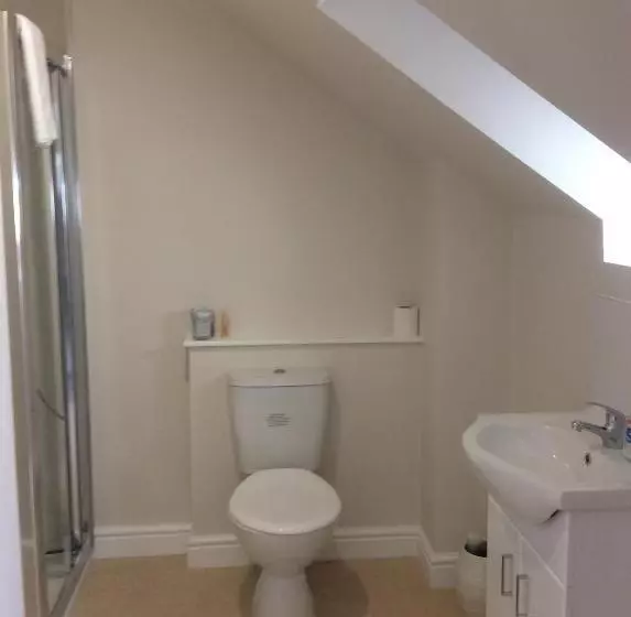 تختخواب و صبحانه A Castle View