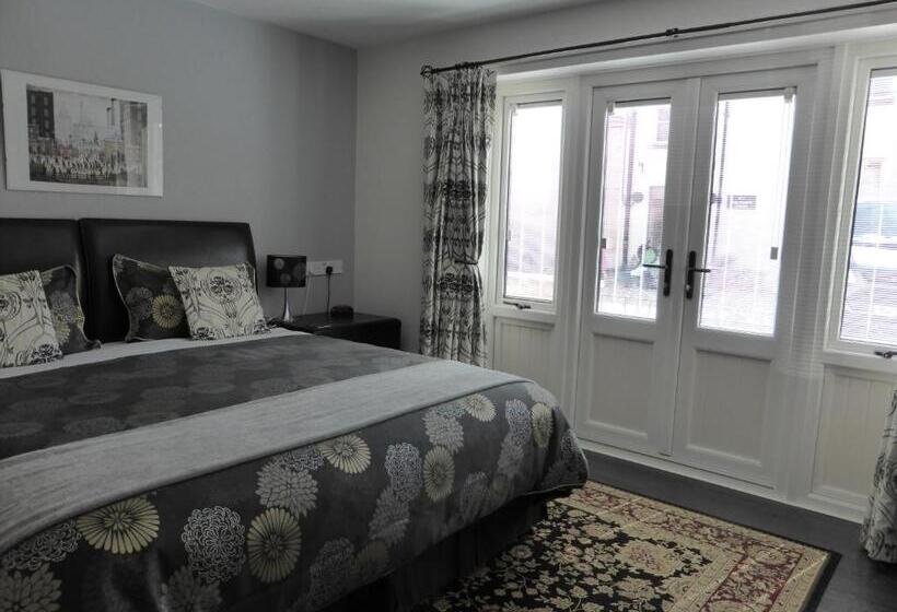 مبيت وإفطار Liongate House