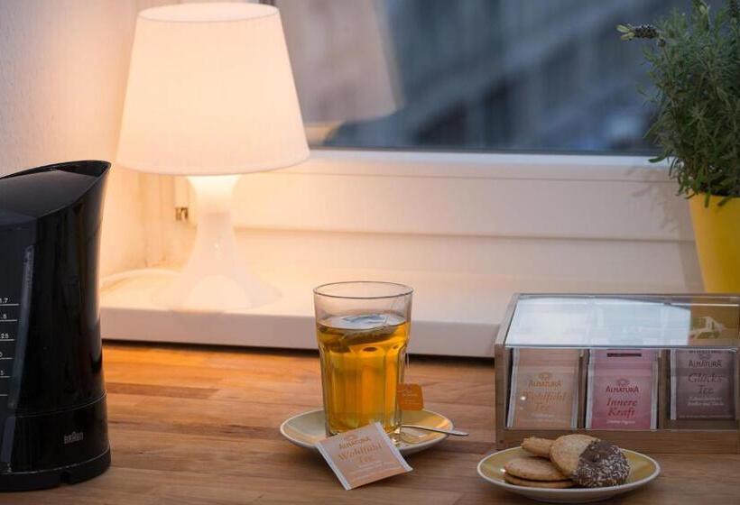 Business Hostel Wiesbaden One