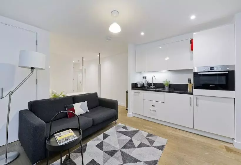 Crane Court By City2stay