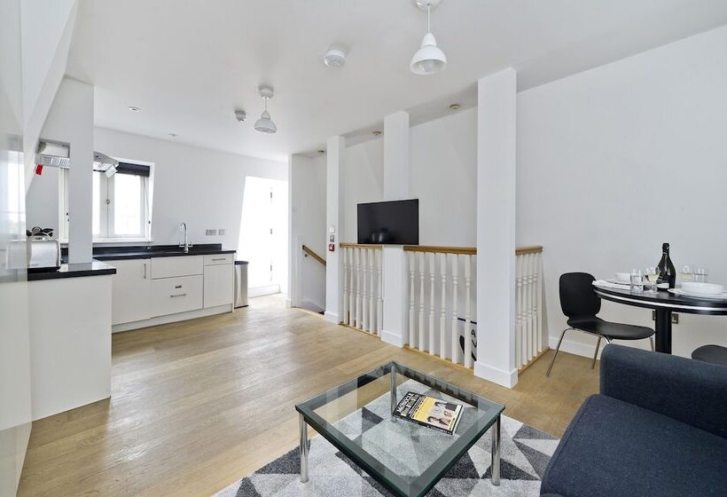 Crane Court By City2stay