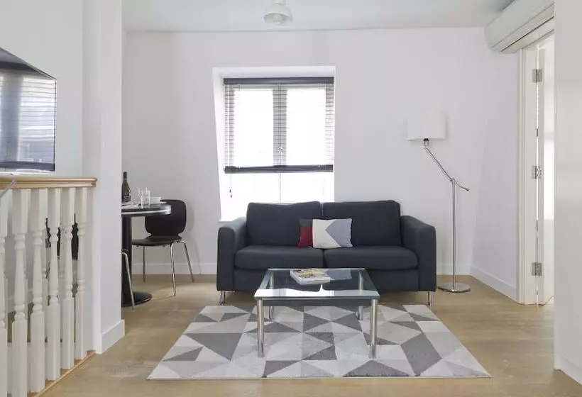 Crane Court By City2stay