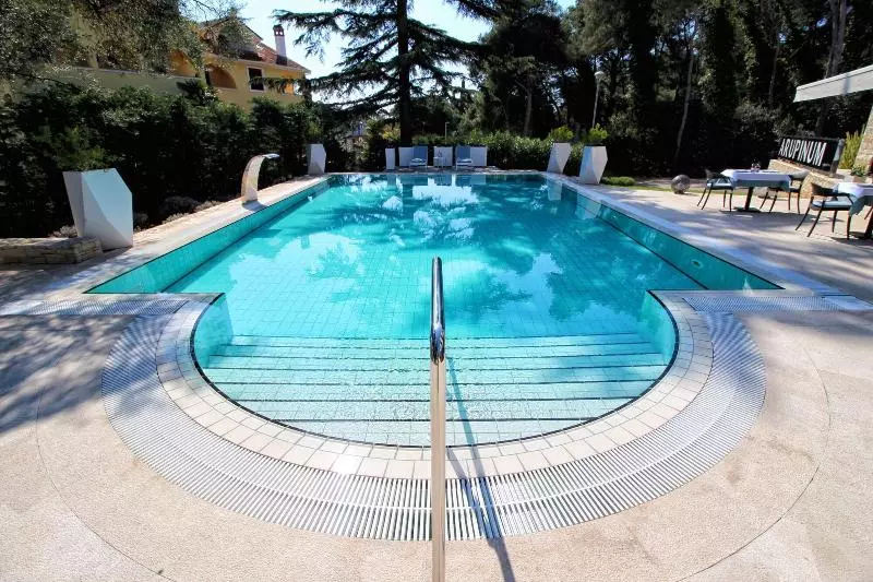 בית מלון כפרי Arupinum