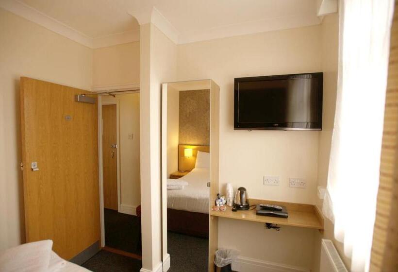 Отель Ashley Victoria