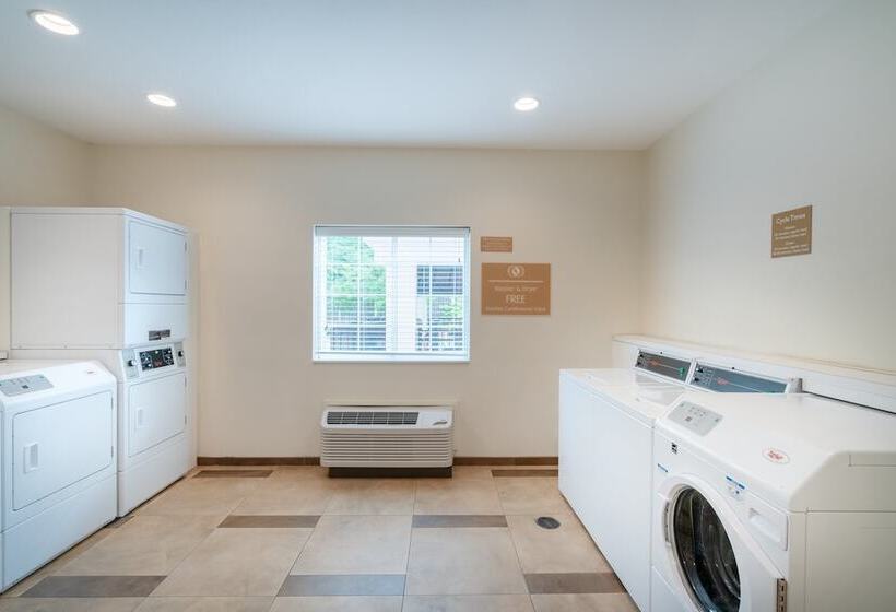 ホテル Candlewood Suites Auburn, An Ihg