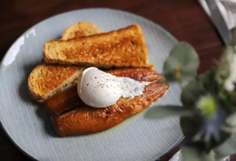 ホテル Endeavour, Staithes