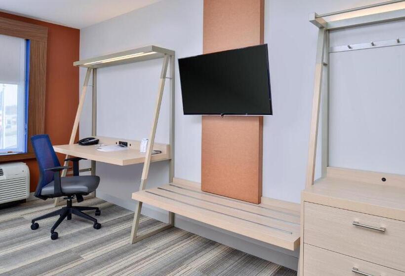 ホテル Holiday Inn Express & Suites Farmington Hills Detroit, An Ihg