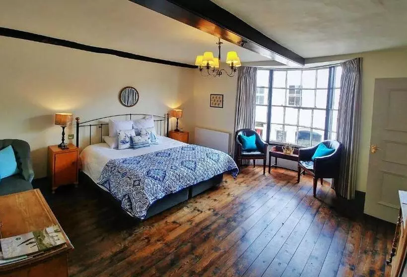 Hotel Kings Head Holt