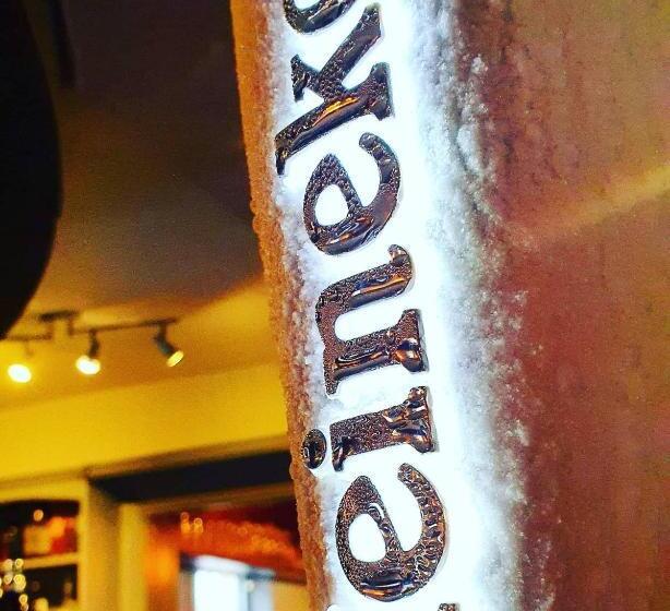 Отель Kings Head Holt