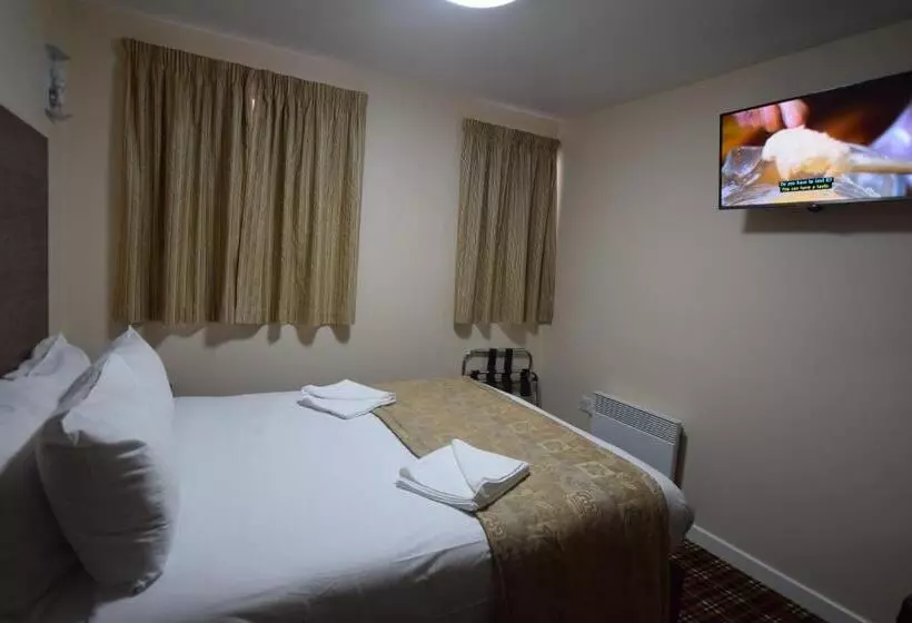 בית מלון כפרי Lucky 8