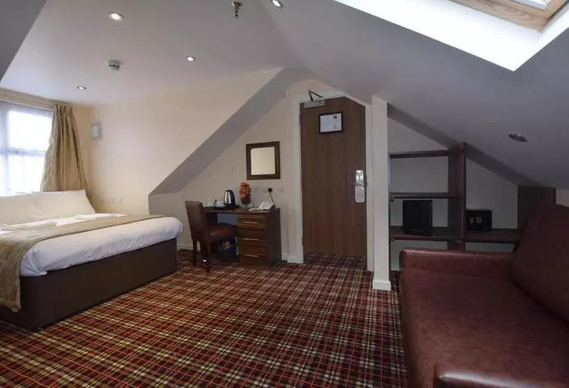 בית מלון כפרי Lucky 8