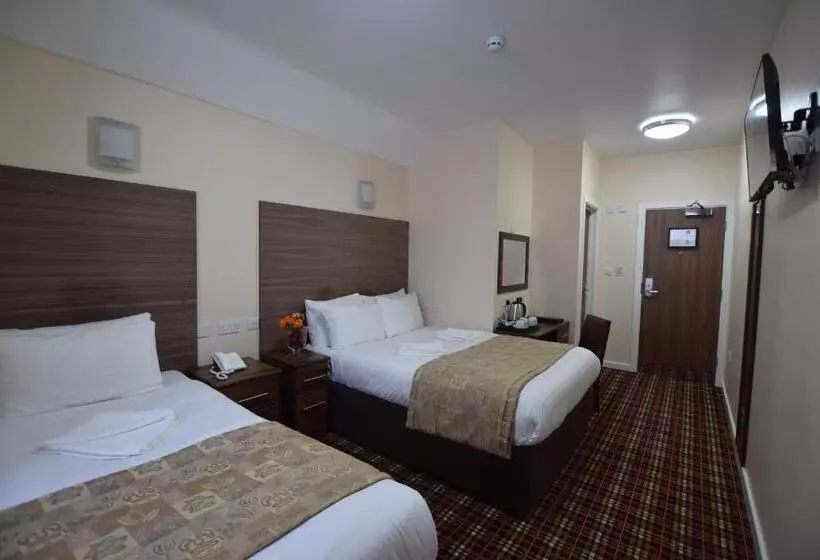 בית מלון כפרי Lucky 8