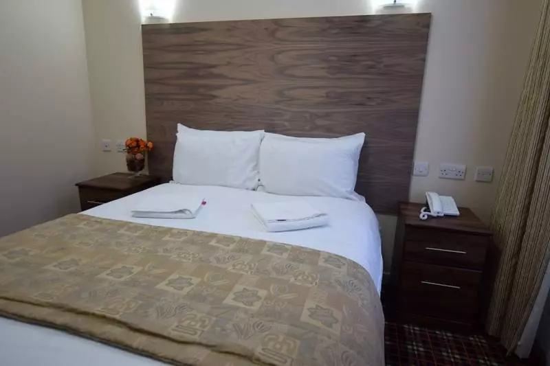 בית מלון כפרי Lucky 8