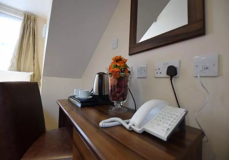 בית מלון כפרי Lucky 8