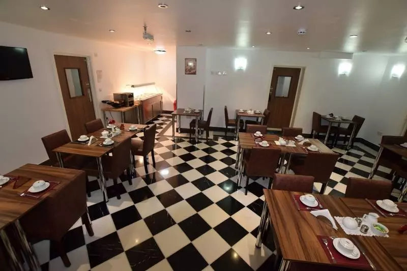 בית מלון כפרי Lucky 8