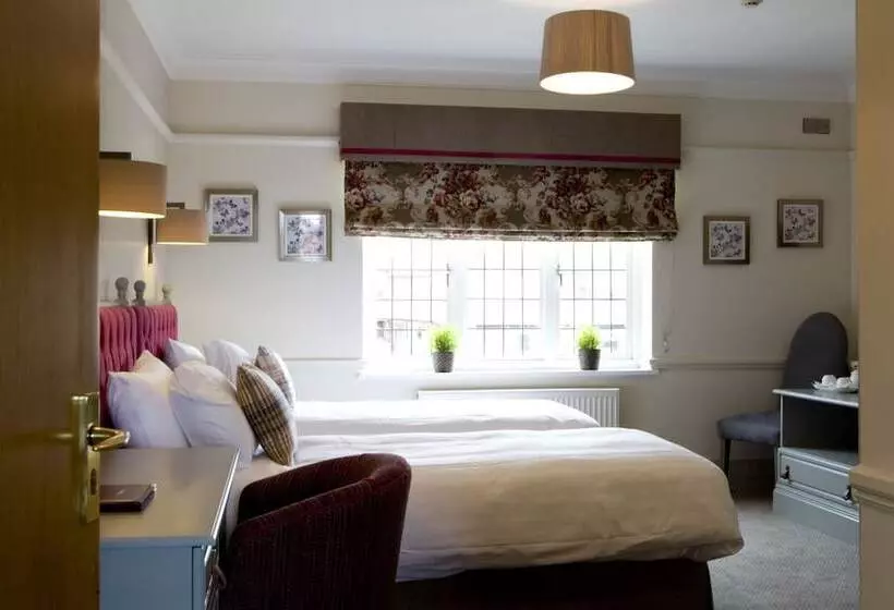 Отель The Broadoak