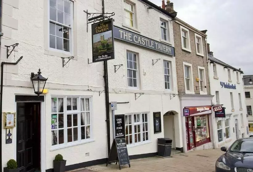 Hotel The Castle Tavern