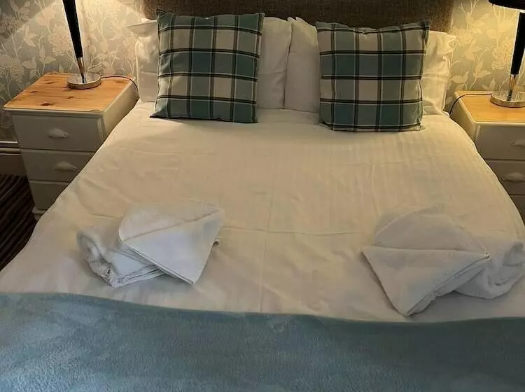 Hotel The Castle Tavern