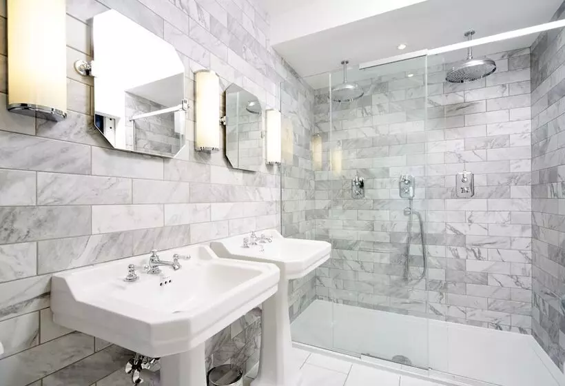 בית מלון כפרי The Fox And Coney Inn