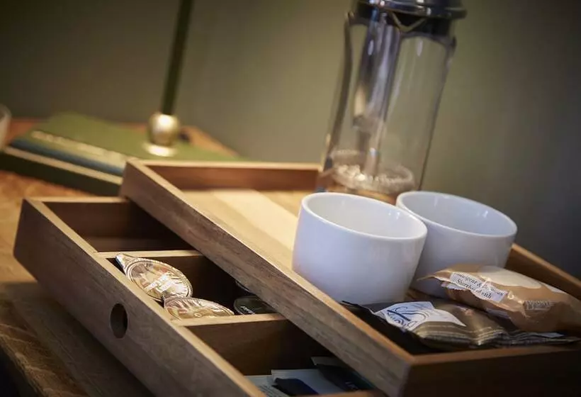 בית מלון כפרי The Fox And Coney Inn