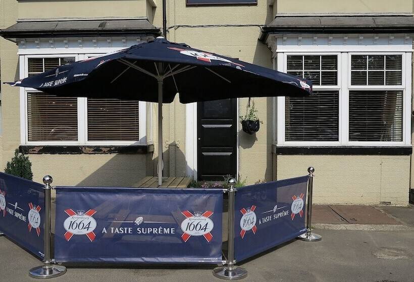 فندق The Fox & Hounds