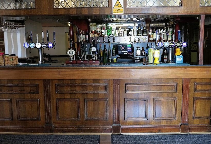 فندق The Fox & Hounds