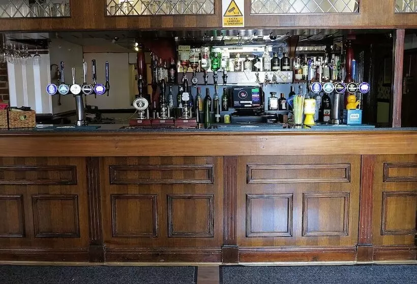 호텔 The Fox & Hounds