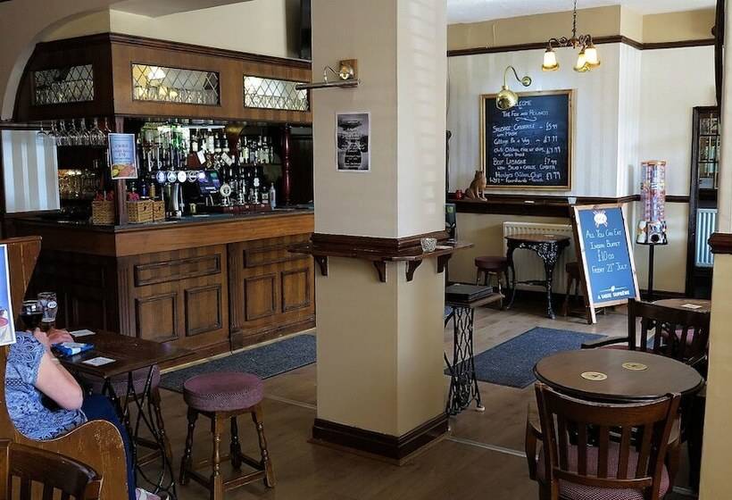 فندق The Fox & Hounds