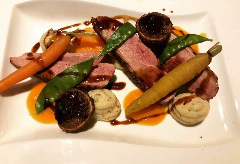 The Knowes Hotel & Restaurant