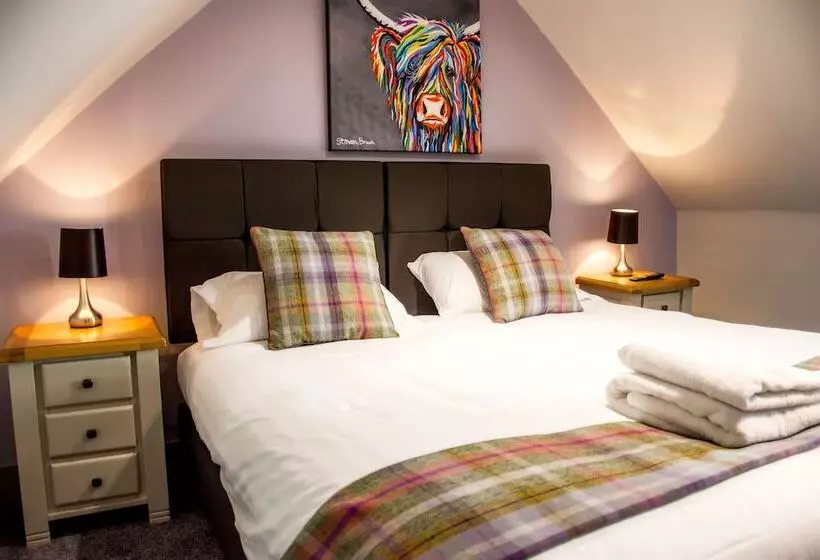 The Knowes Hotel & Restaurant