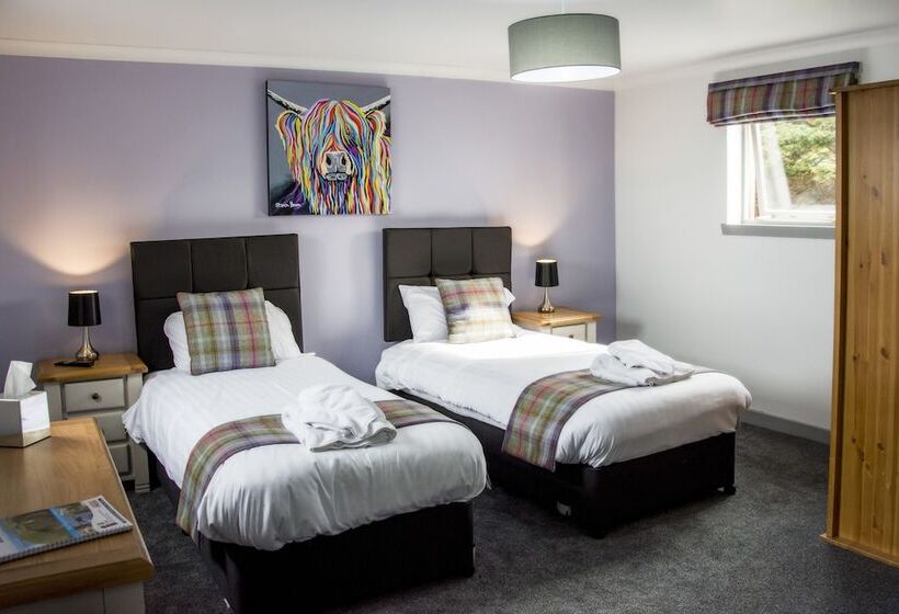 The Knowes Hotel & Restaurant