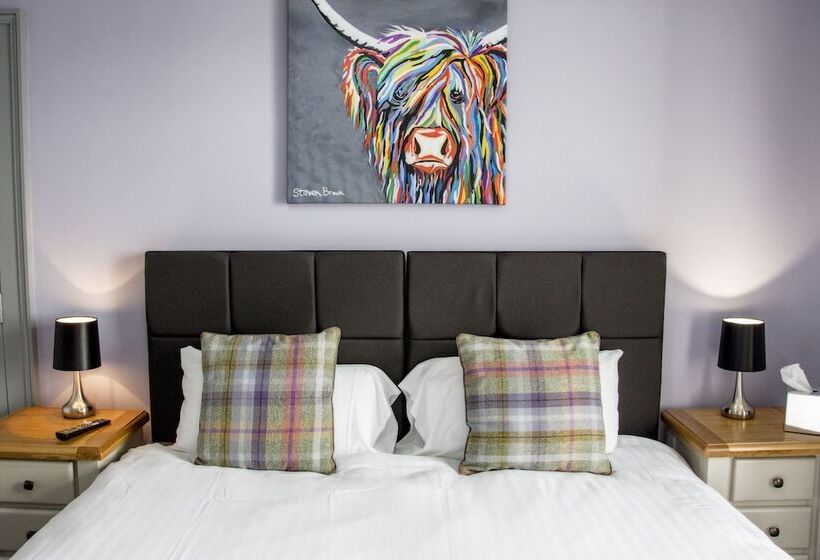 The Knowes Hotel & Restaurant