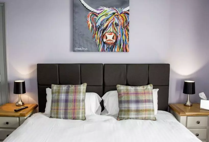 The Knowes Hotel & Restaurant