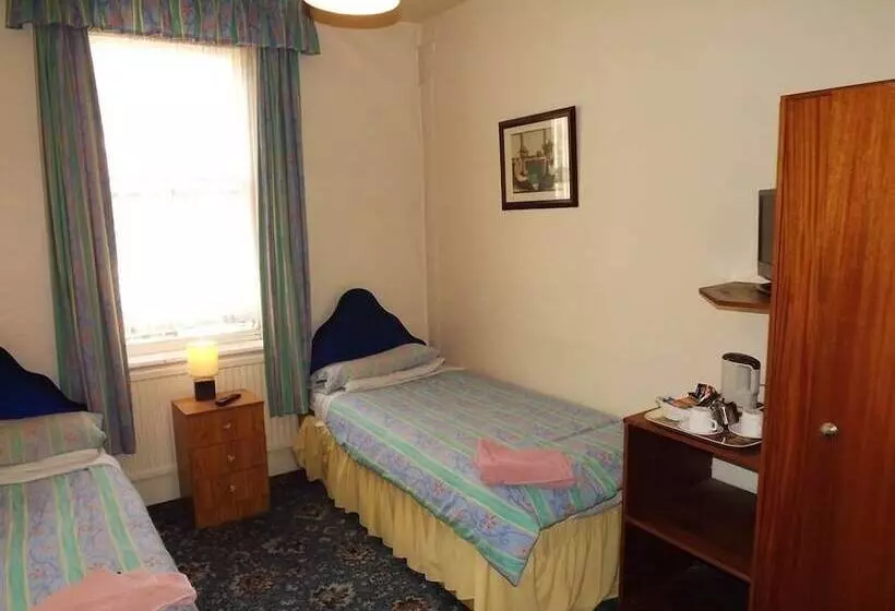 בית מלון כפרי The New Globe Inn