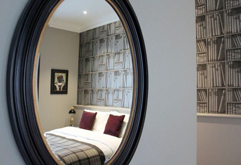 Otel The One Tun Pub & Rooms