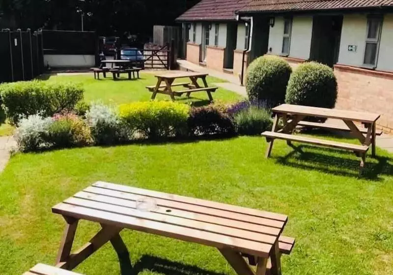 בית מלון כפרי The Woolpack Inn