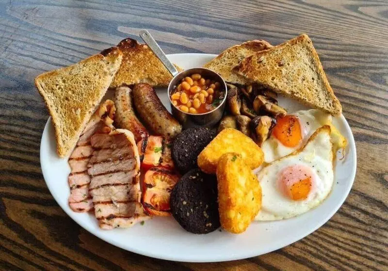 בית מלון כפרי The Woolpack Inn