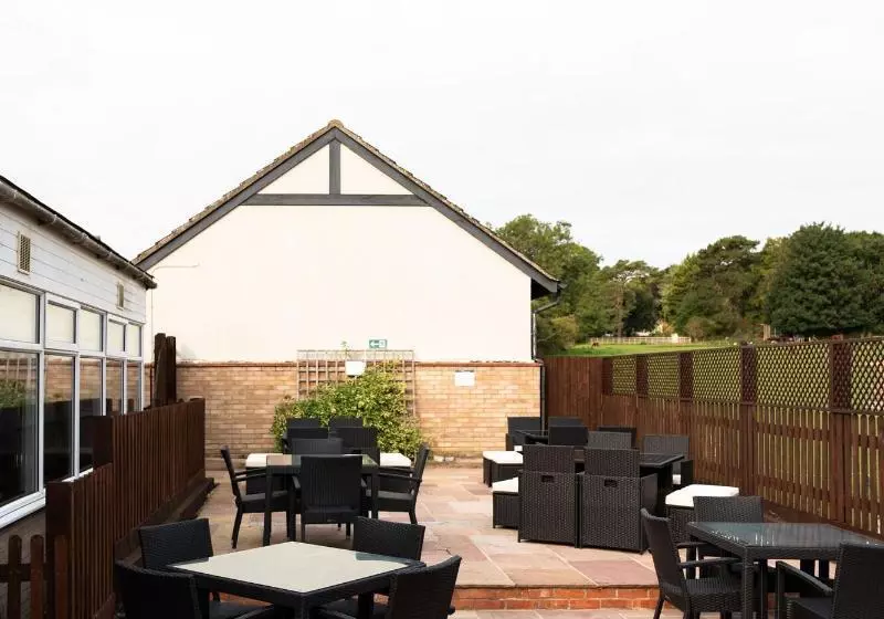 בית מלון כפרי The Woolpack Inn