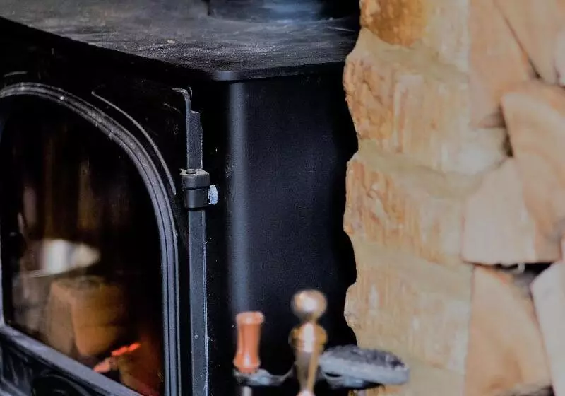 בית מלון כפרי The Woolpack Inn