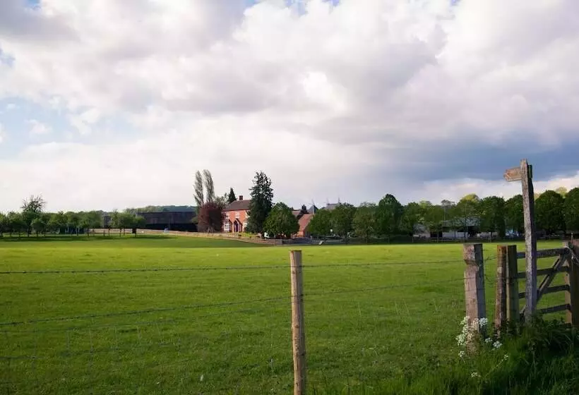 Huntlands Farm Bed & Breakfast