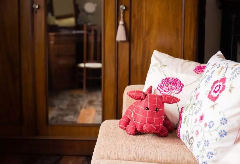 Huntlands Farm Bed & Breakfast