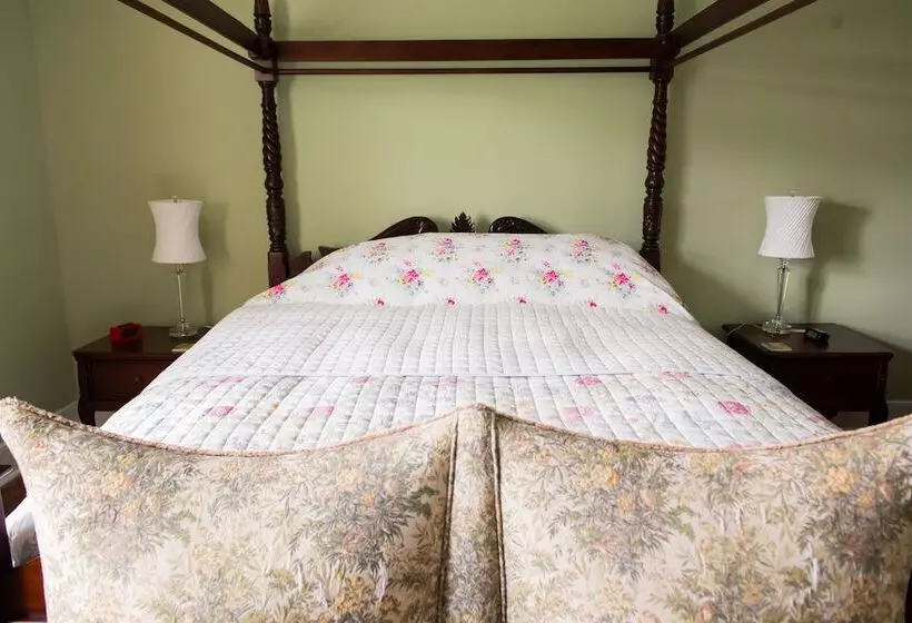 Huntlands Farm Bed & Breakfast