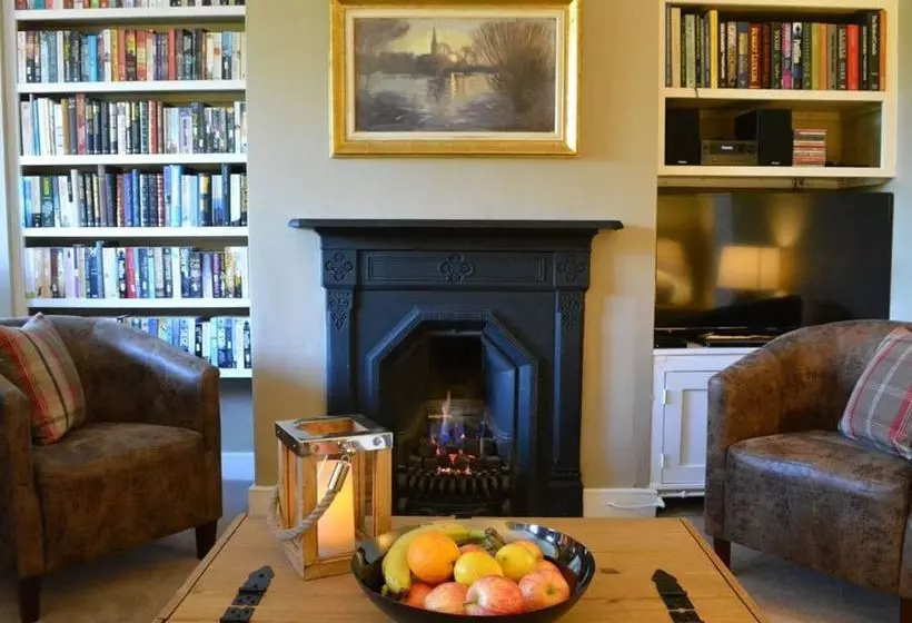 Meadow Cottage