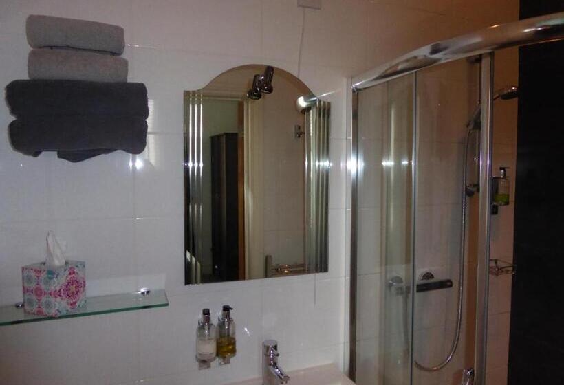 بنسيون Bamboo Guest House