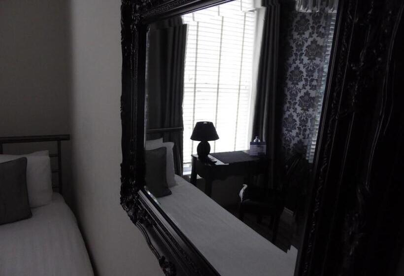 بنسيون Bamboo Guest House