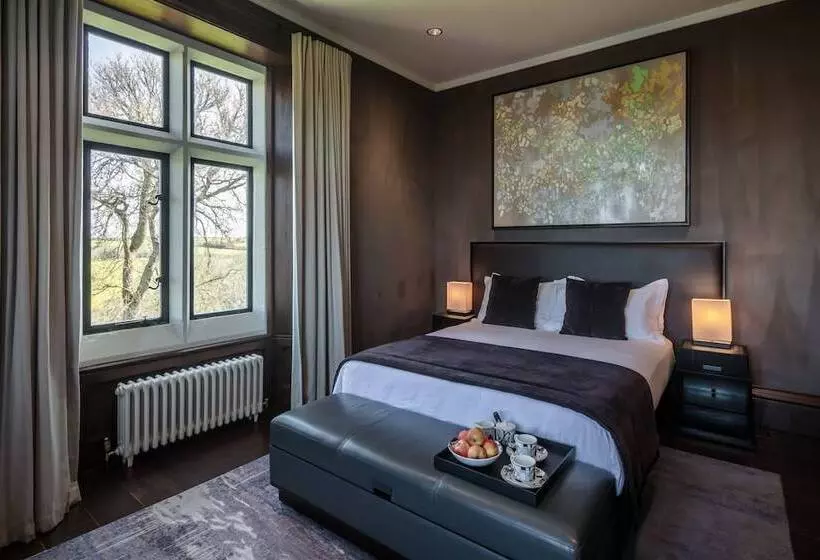 펜션 Penrhiw Priory