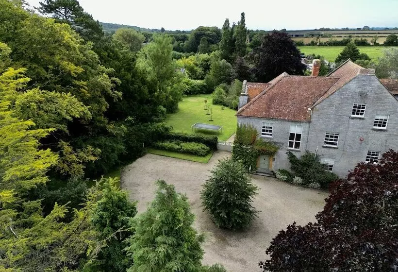 Пансион The Mount Somerton