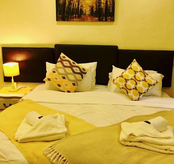 펜션 Watson Lodge Guest House