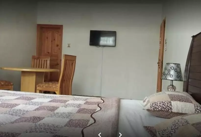 هتل Bercha Guest House Dorkhan Hunza