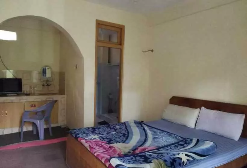 هتل Bercha Guest House Dorkhan Hunza